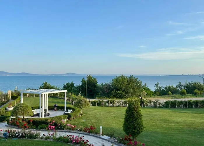 Apartament панорама, двустаен, малък, първа линия, гледка море, Diamond Beach, сарафово